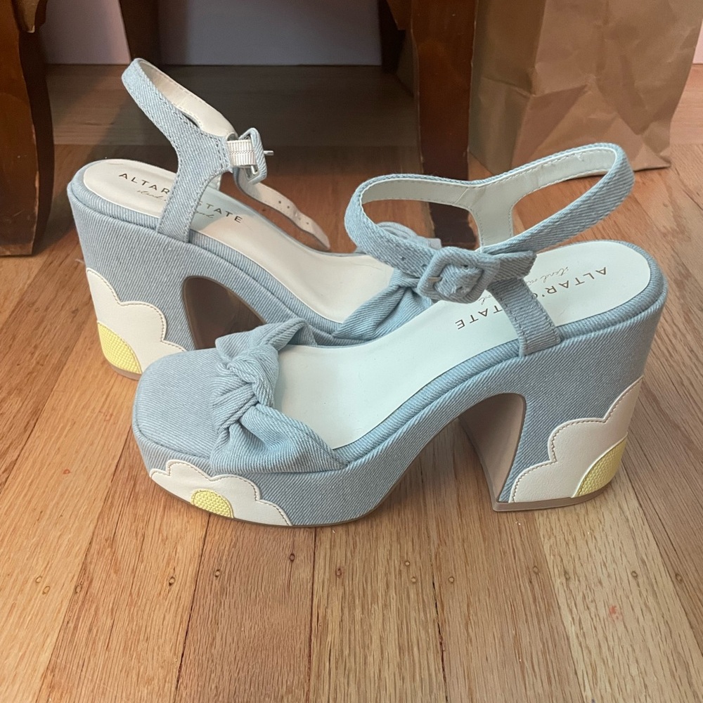 NEVER WORN Altar’d State Platform Heels Denim with Daisy Details